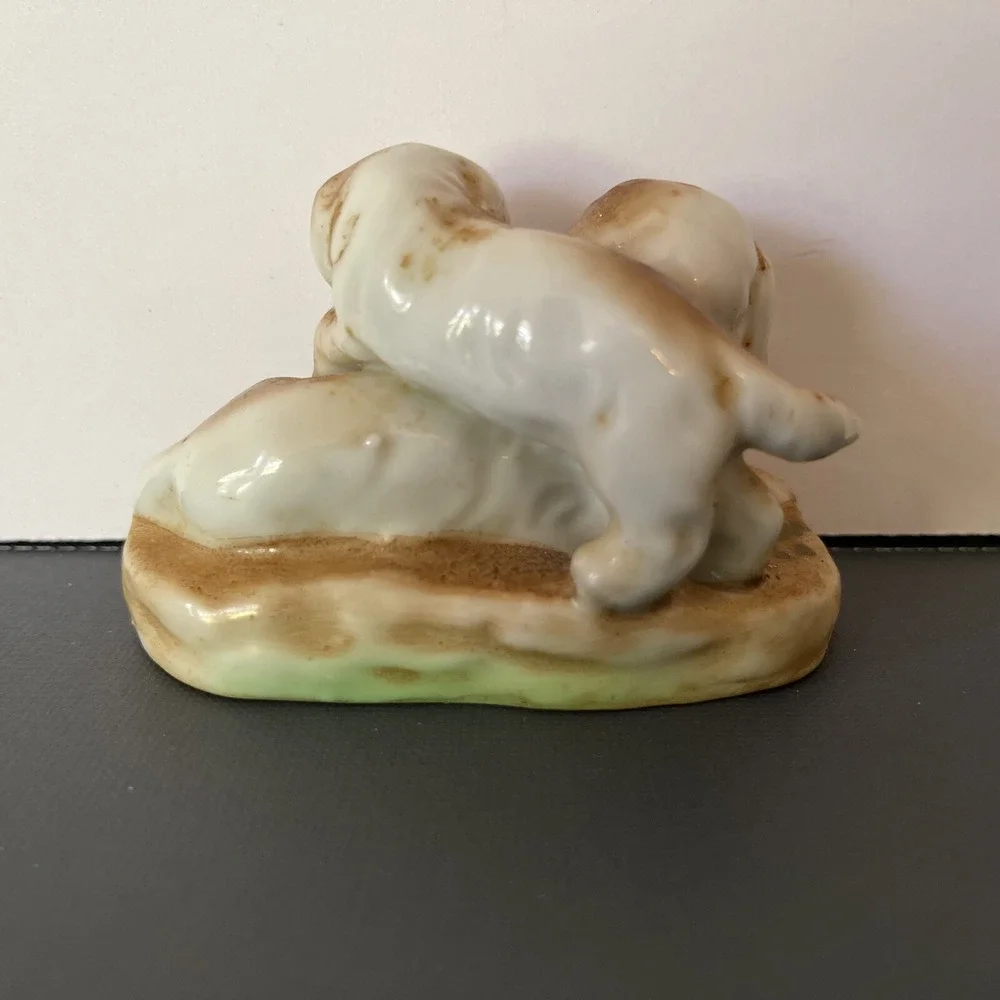 Vintage Midcentury‎ Pekingese Dog Figurine Marked Made In Japan Mother w Puppy